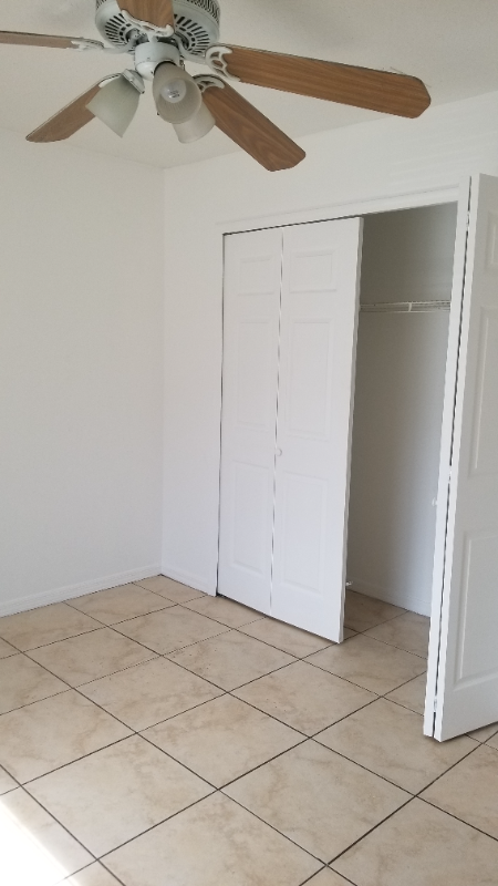 1661 Se Lennard Rd - Photo 4 of 7