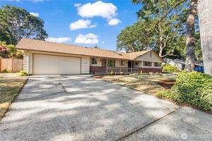 featured image of 7612 64th Ave W