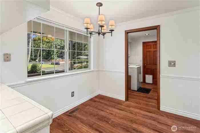 7612 64th Ave W - Photo 7 of 20