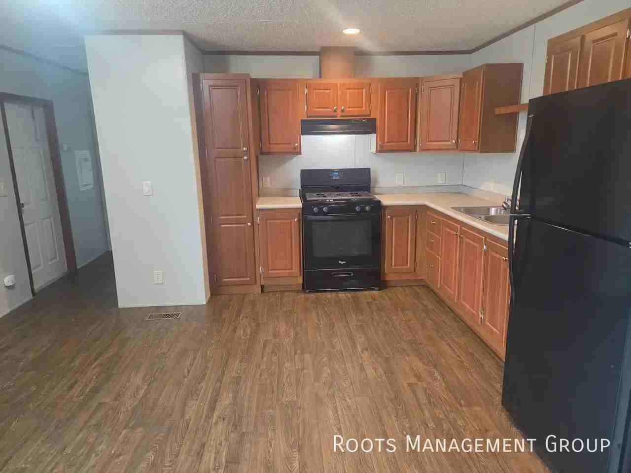 2565 Gemini St - Photo 4 of 17