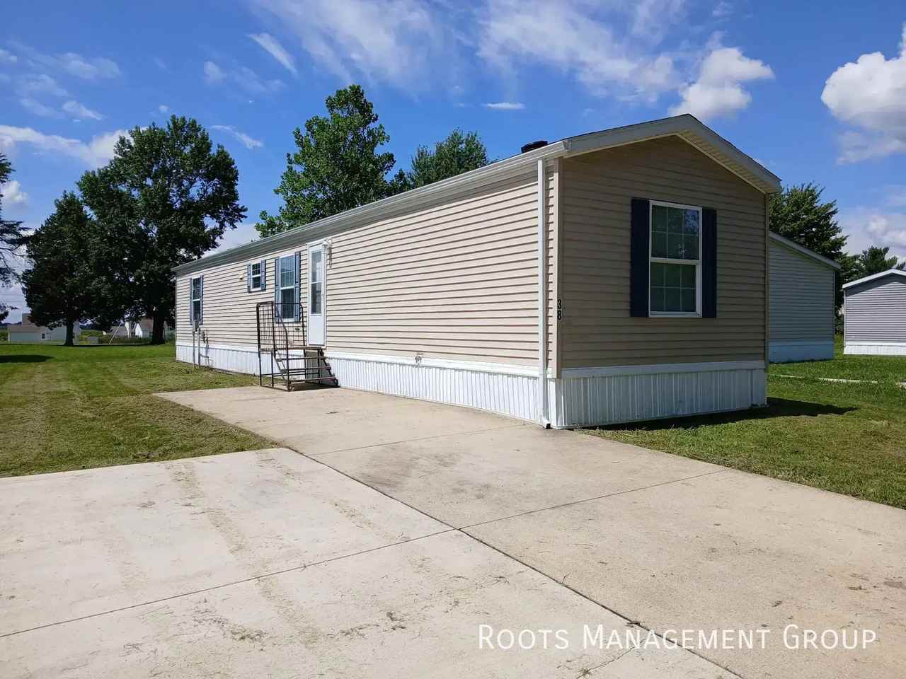 38 Sycamore St #38 - Photo 2 of 16