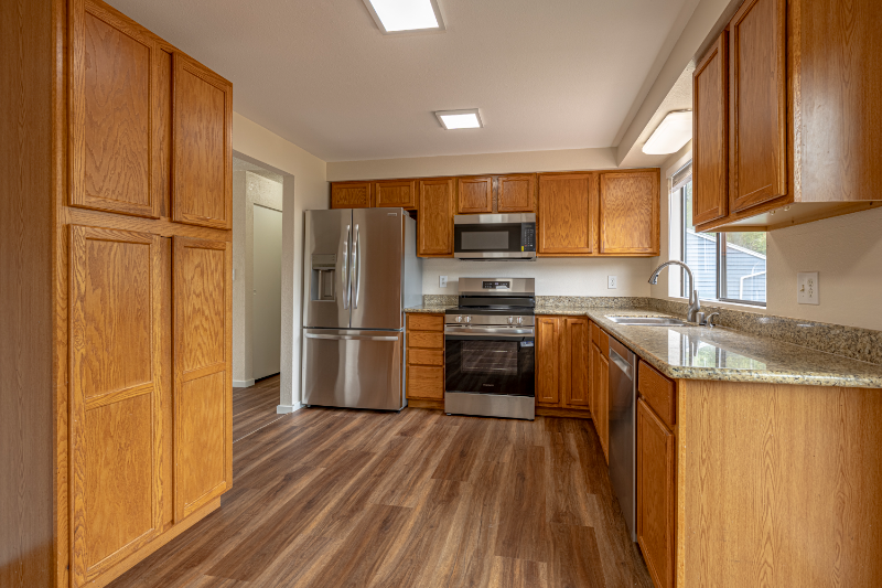 10717 Ne 145th Pl - Photo 4 of 18