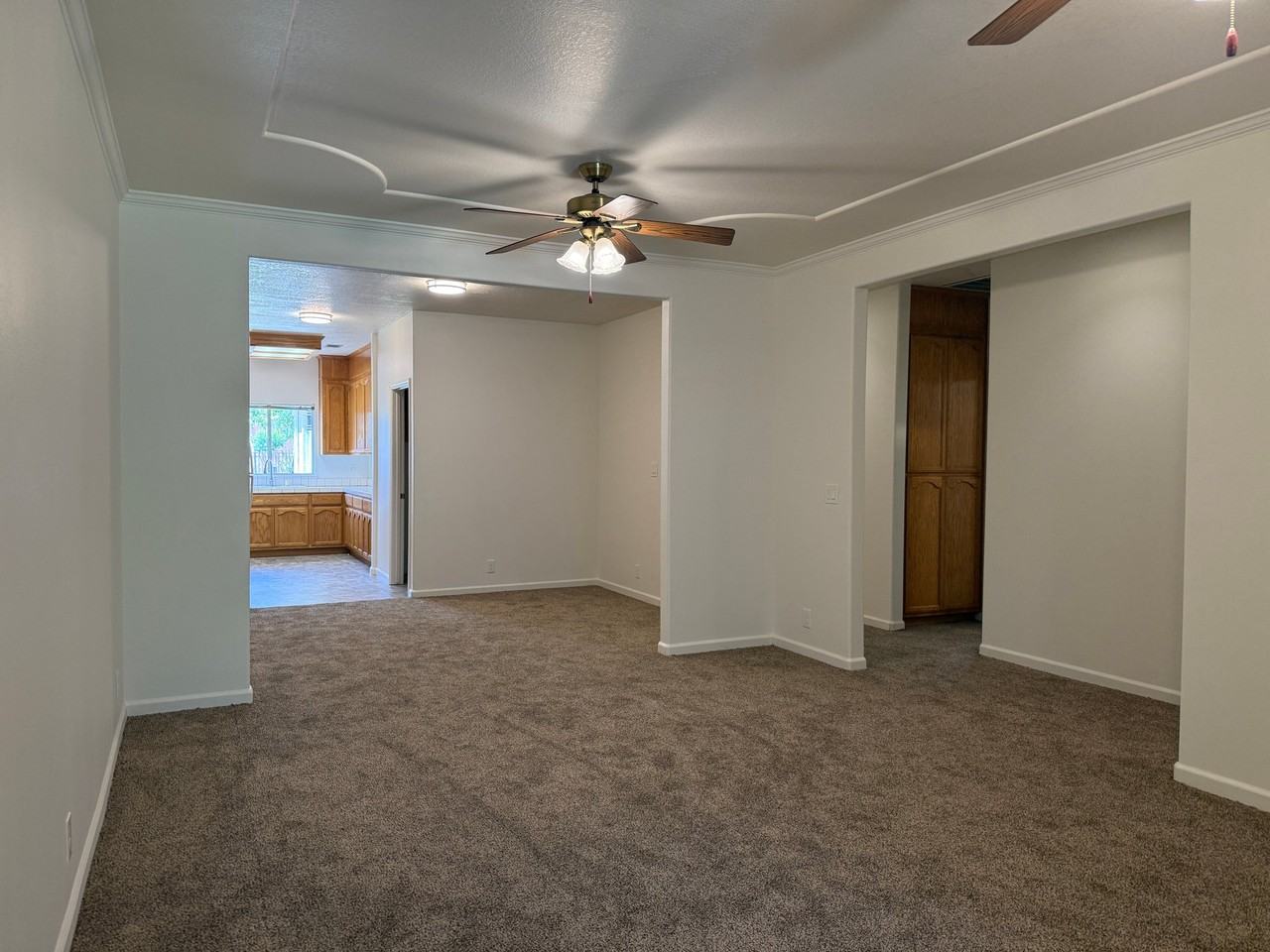 1296 Woodhaven Ln - Photo 6 of 18