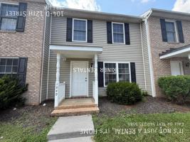 featured image of 104 12th St Unit D