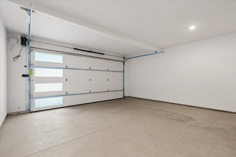 858 E Margaret Ave - Photo 5 of 23