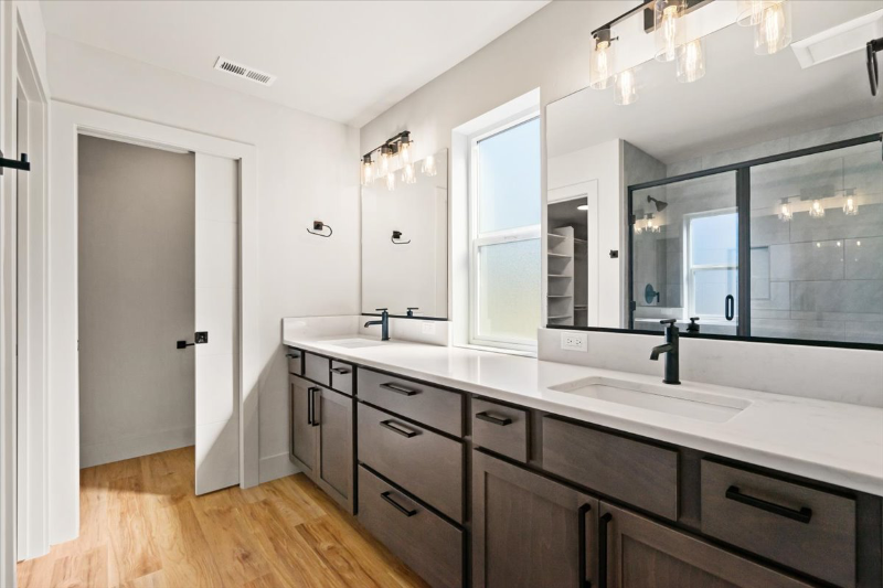 858 E Margaret Ave - Photo 7 of 23