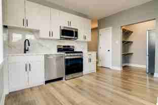 3422 W Dickens Ave #3 - Photo 1 of 1