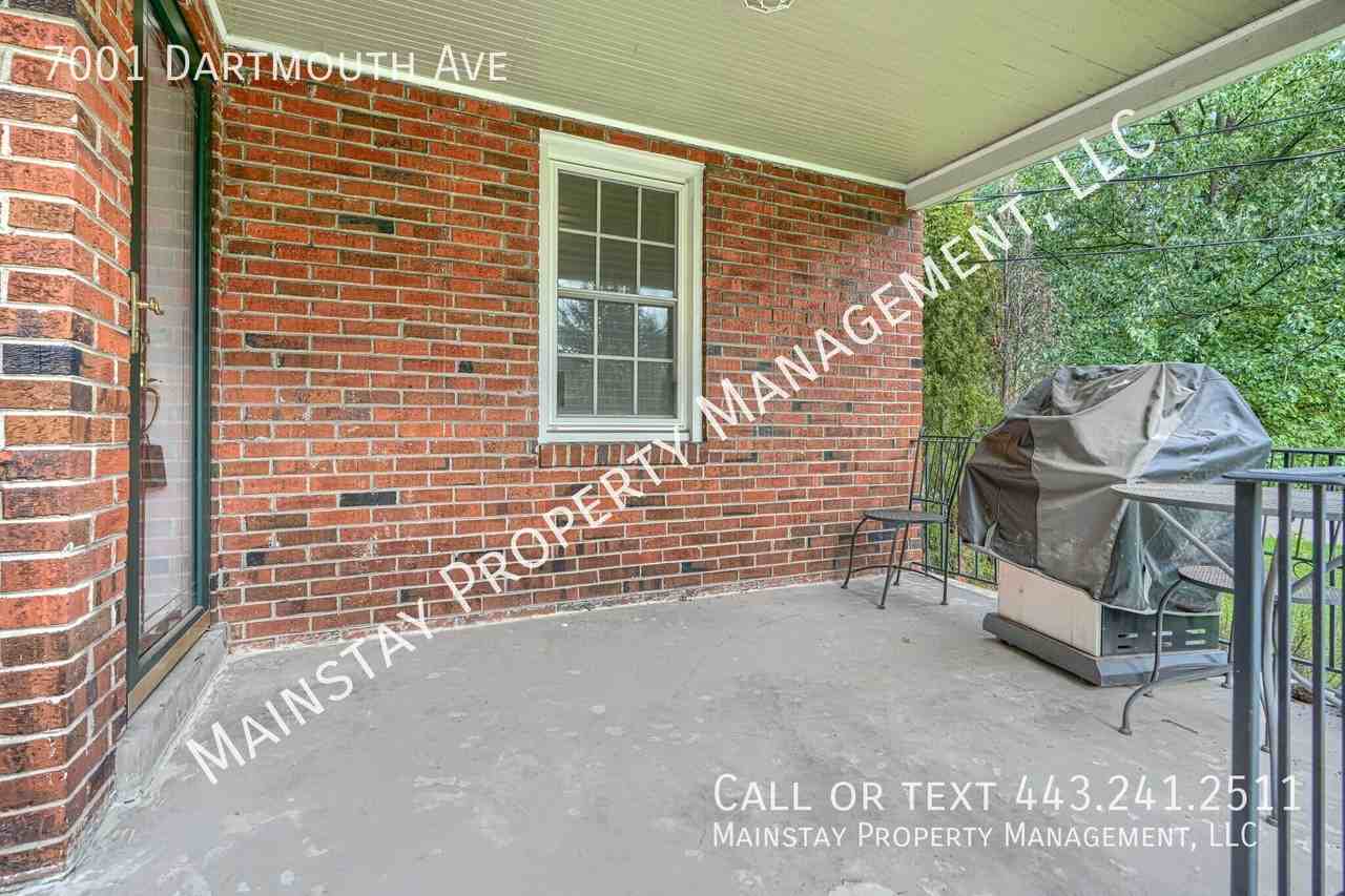 7001 Dartmouth Ave - Photo 3 of 26