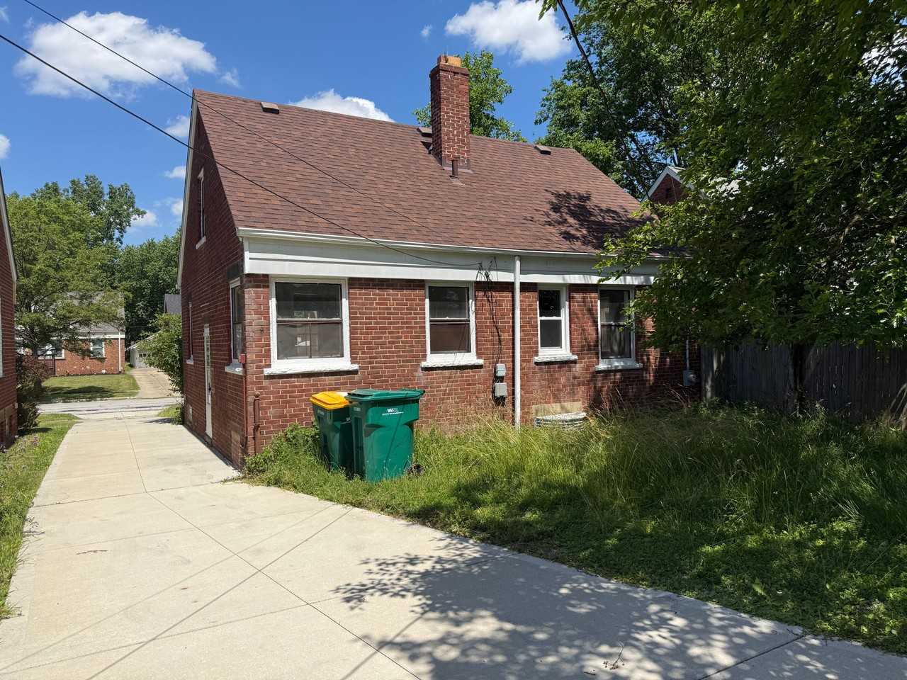 5713 South Blvd - Photo 3 of 21