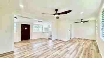 featured image of 421C Olomana St