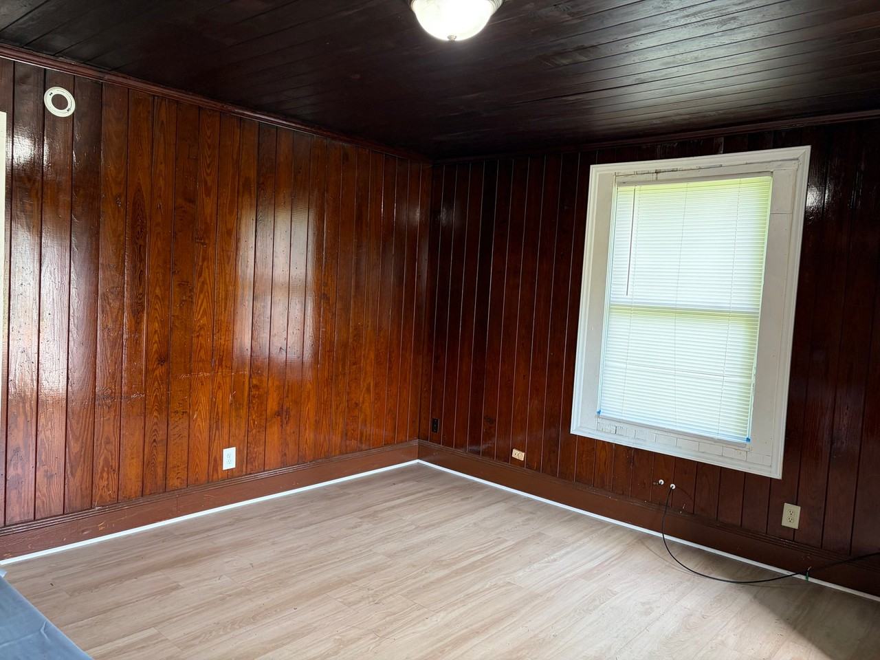 1020 Grace Ave - Photo 7 of 7