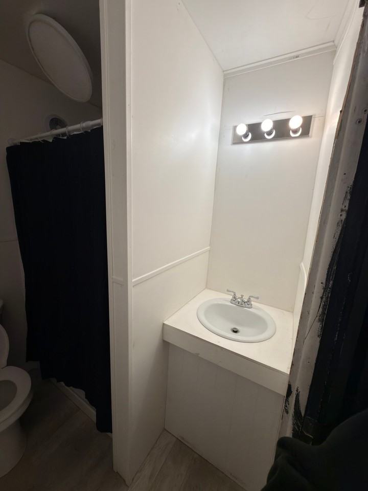 316 N 2nd St #3 - Photo 5 of 7