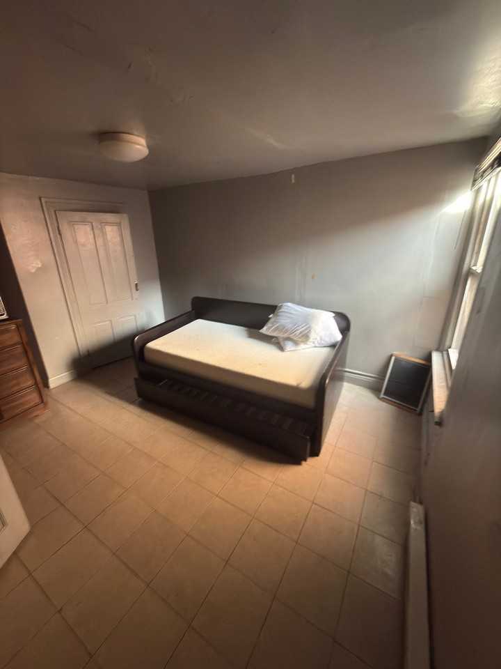 316 N 2nd St #6 - Photo 2 of 9