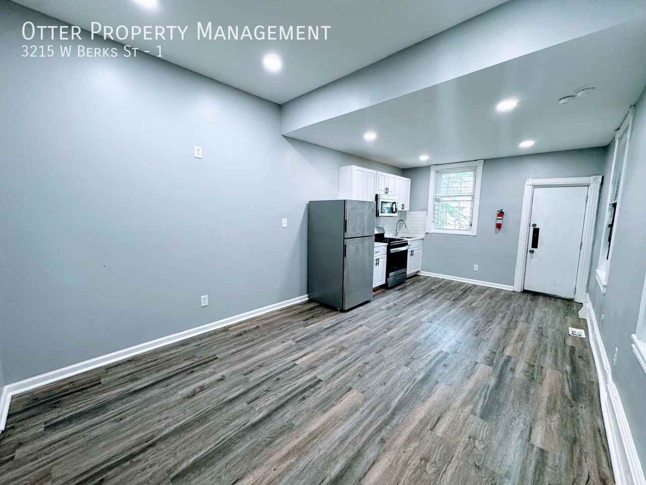 3215 W Berks St #1 - Photo 4 of 20