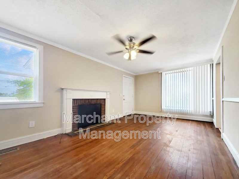 7 Hillside Ln - Photo 5 of 28