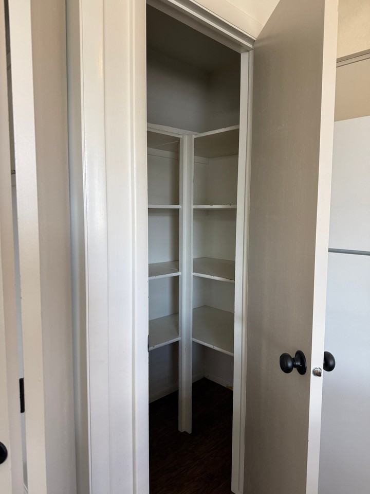 1450 Westsouth - Photo 5 of 11
