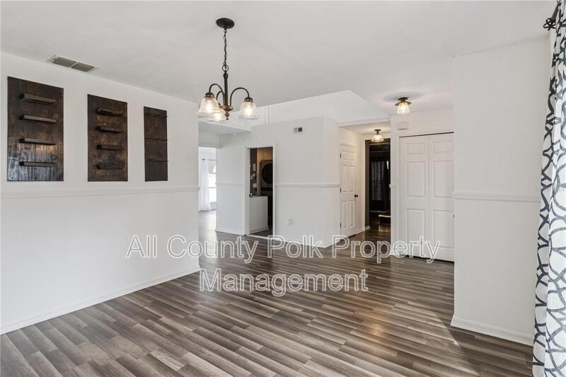455 Danube Dr - Photo 5 of 39