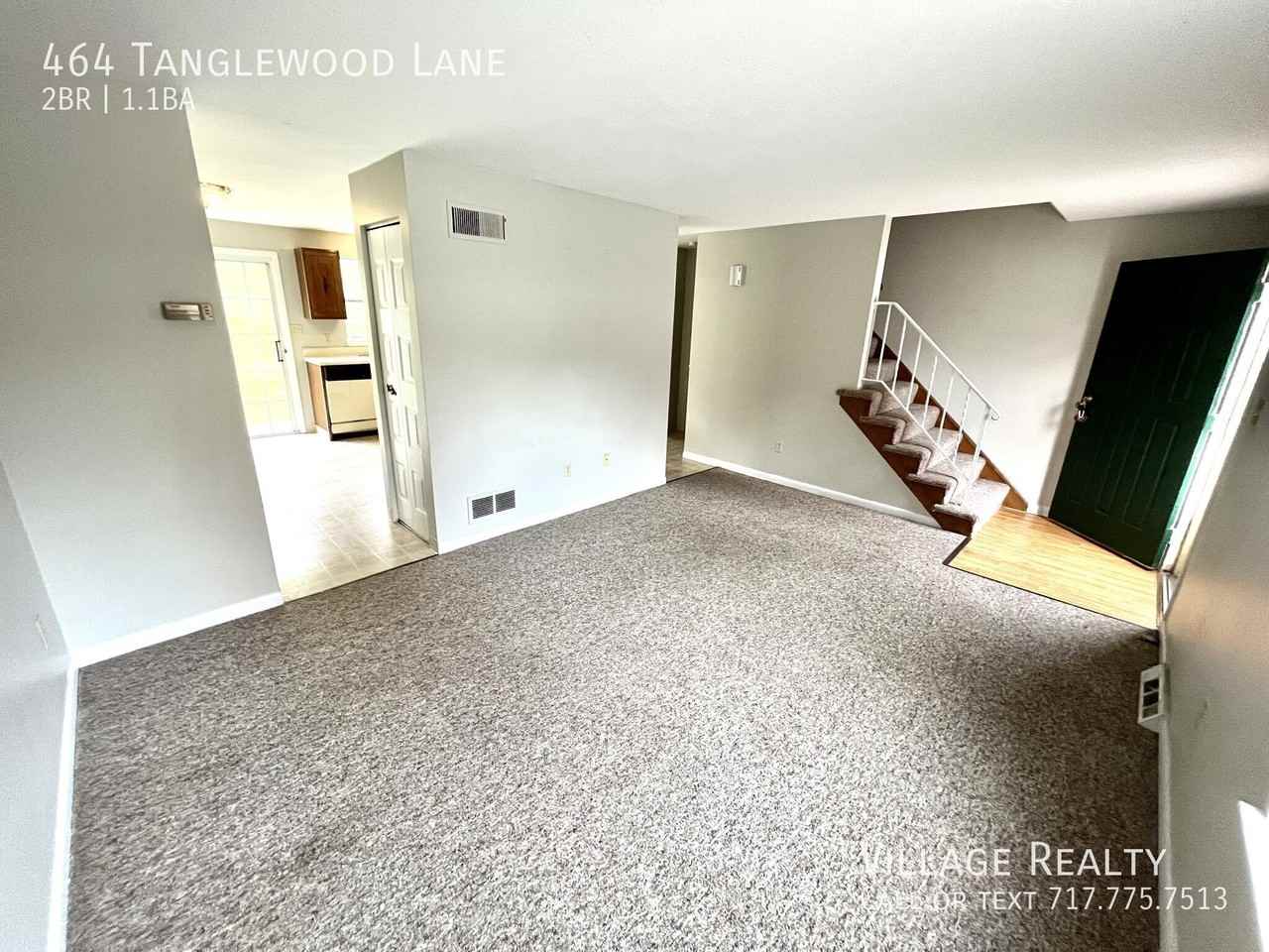 464 Tanglewood Ln - Photo 4 of 50
