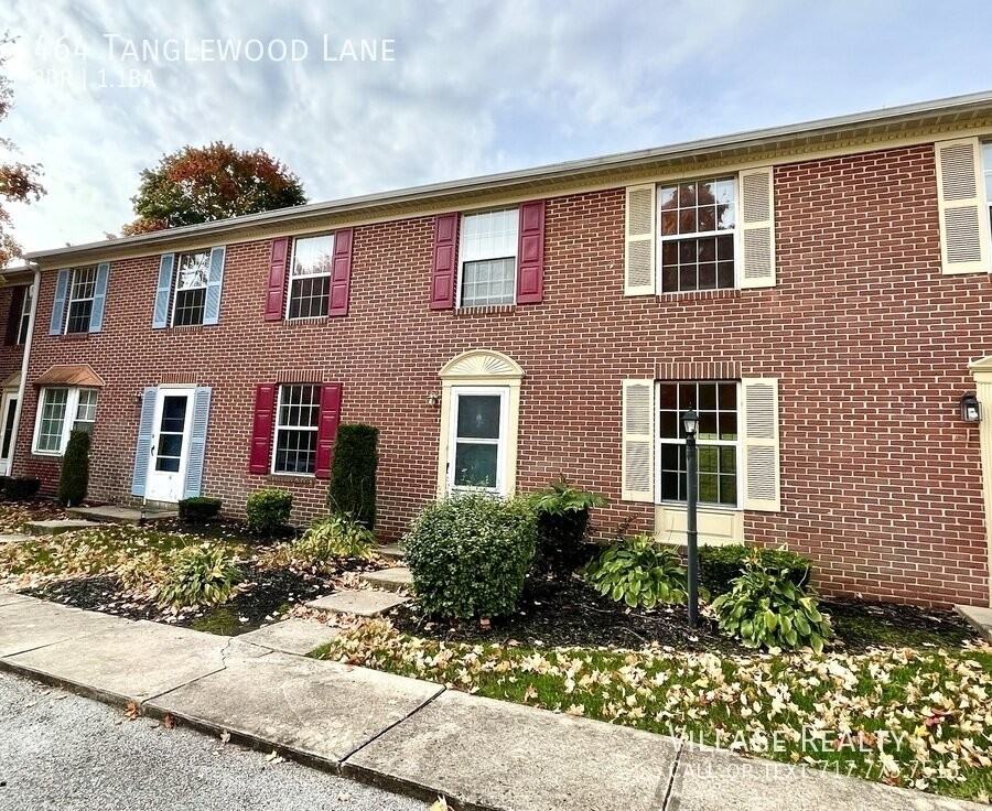 464 Tanglewood Ln - Photo 6 of 50