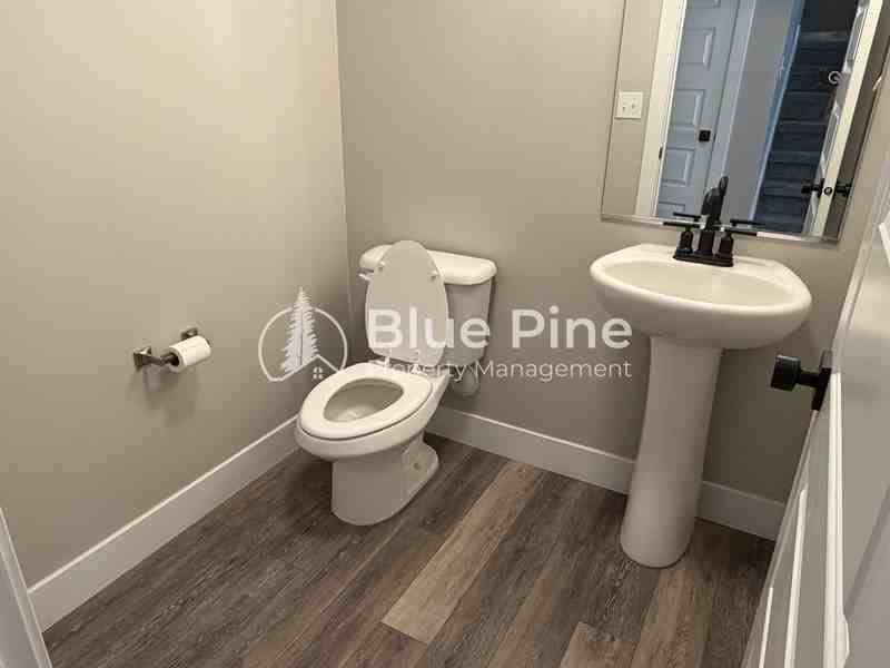 2890 Sunburst Dr - Photo 5 of 18