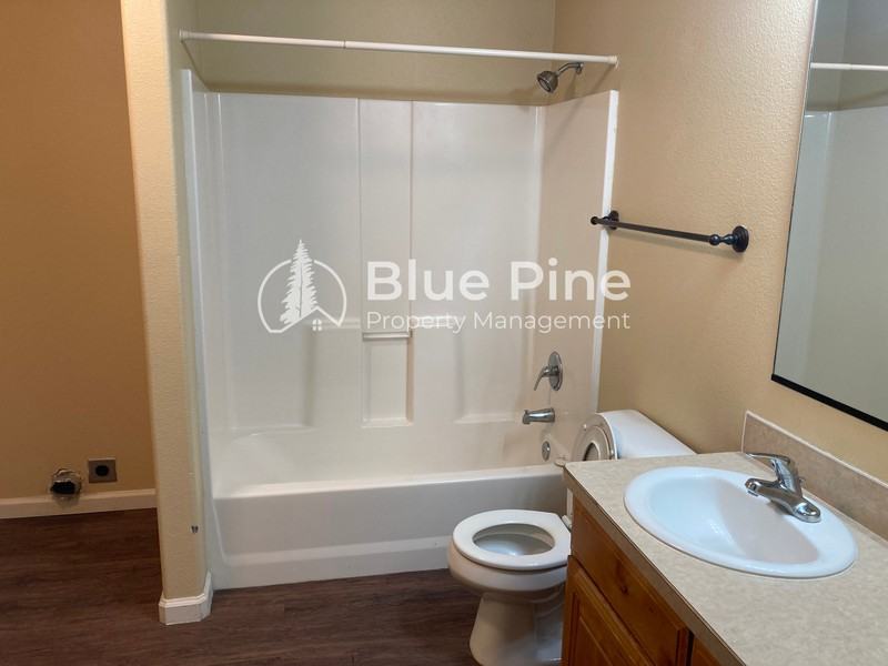 149 Clubhouse Cir #102 - Photo 6 of 11
