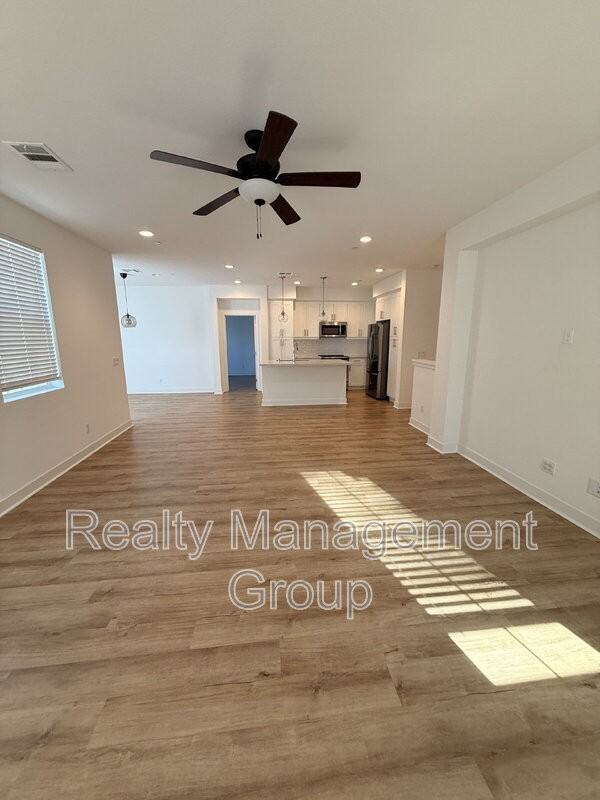 8711 Aruba Ln - Photo 4 of 29