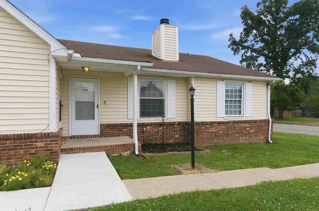 7300 Weston Way - Photo 2 of 12