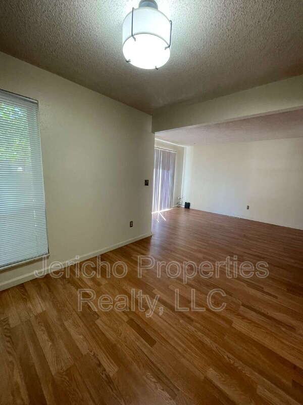 9274 W Utah Ave - Photo 3 of 25