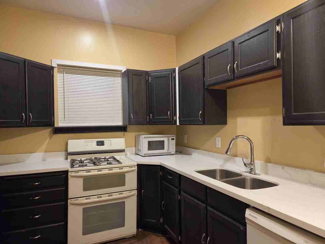 1610 W Bora Bora Dr #1 - Photo 7 of 16