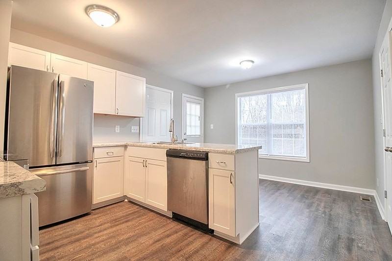 733 Shetland Dr #NA - Photo 4 of 15