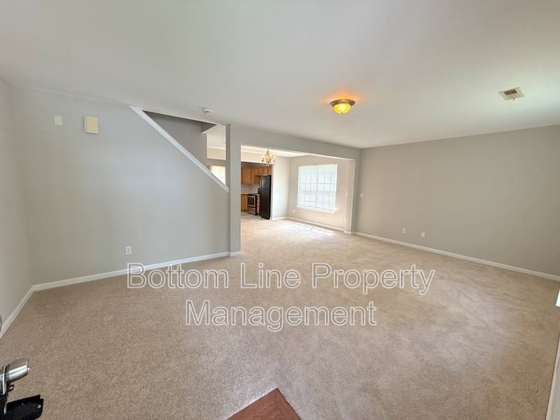 1320 Ben Livingston Rd - Photo 3 of 19
