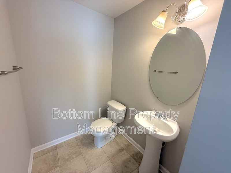 1320 Ben Livingston Rd - Photo 5 of 19