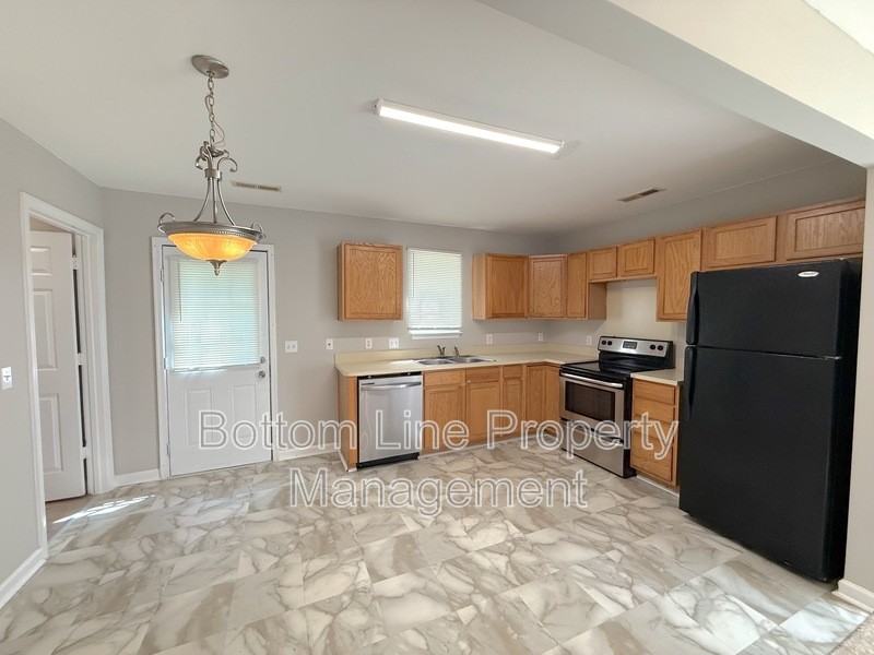 1320 Ben Livingston Rd - Photo 6 of 19