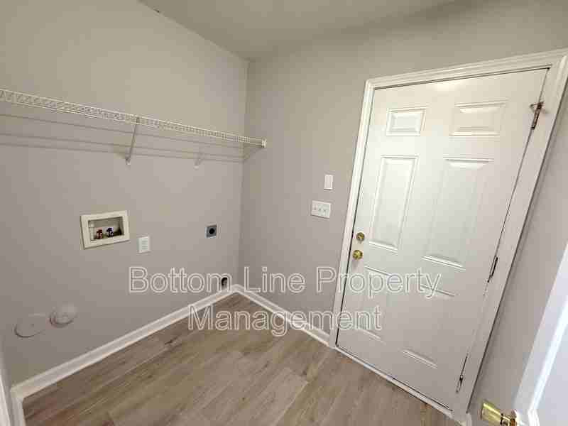 1320 Ben Livingston Rd - Photo 7 of 19