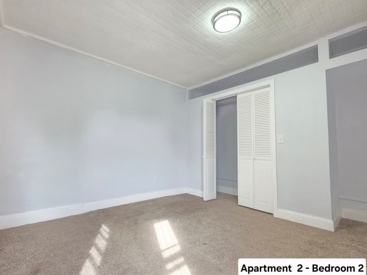 8 Lincoln Ave #2 - Photo 4 of 11