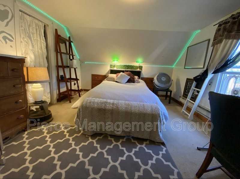 28 Tremont St #B - Photo 5 of 10