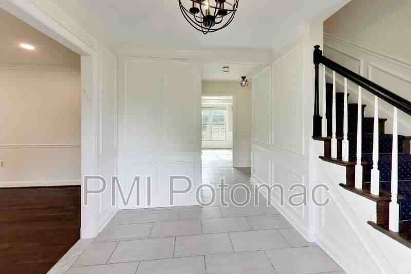 7724 Fontaine St - Photo 5 of 50