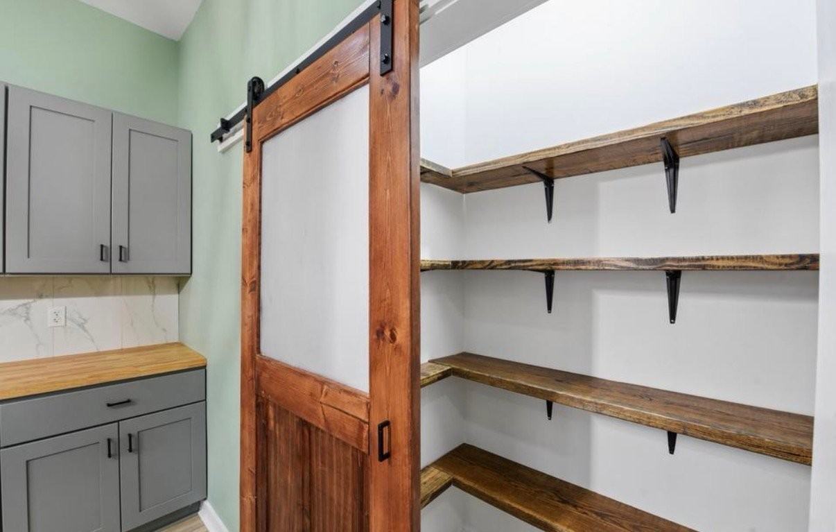 139 5th Ave - Photo 4 of 12