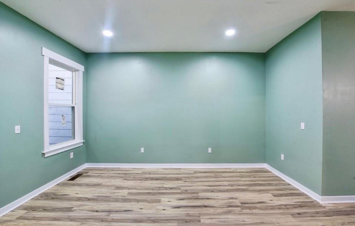 139 5th Ave - Photo 6 of 12