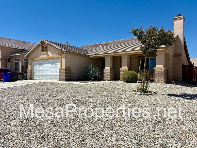 15670 Pearmain St - Photo 2 of 27