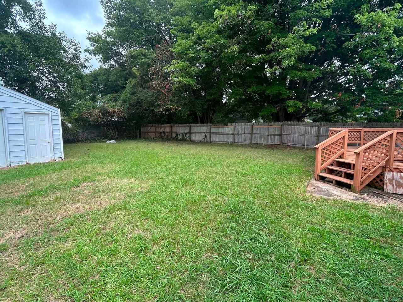 1014 Parkside Ave - Photo 3 of 20