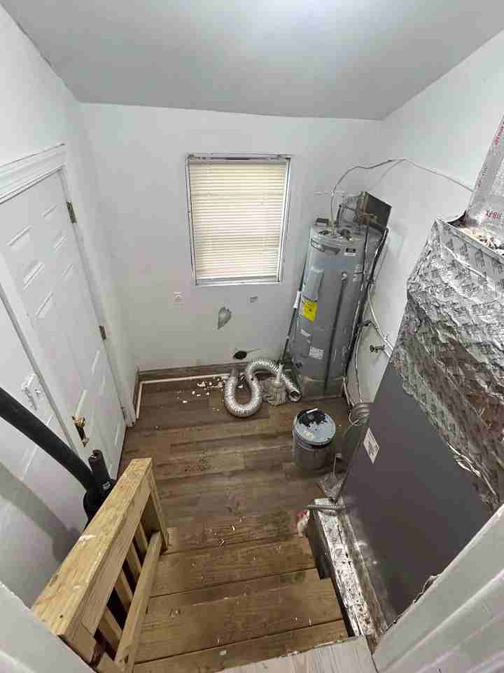 1014 Parkside Ave - Photo 4 of 20