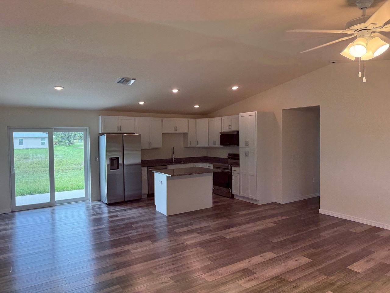 1039 Coney Ct - Photo 4 of 9