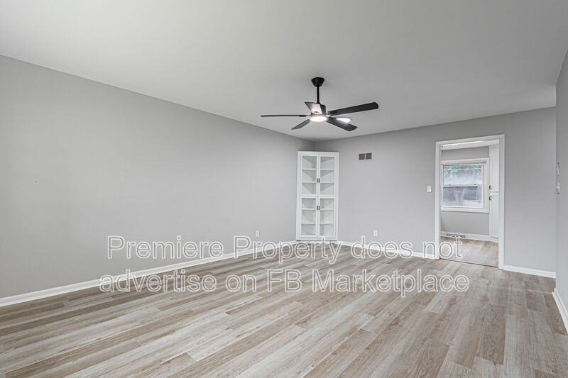 12607 Jackson Ave - Photo 4 of 14