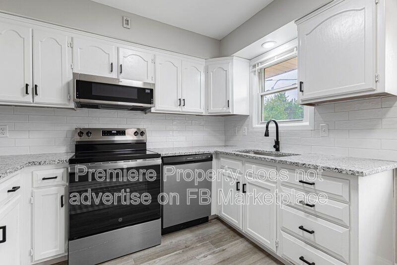 12607 Jackson Ave - Photo 6 of 14