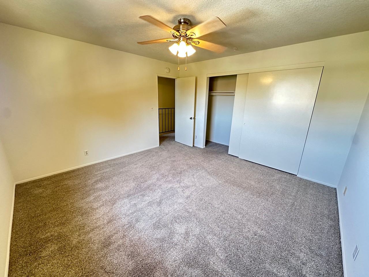 4280 Green Ave - Photo 5 of 20