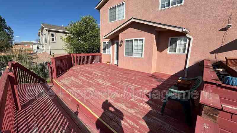761 S Laurue Dr - Photo 2 of 29