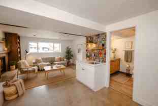 4915 W Seneca Rd - Photo 1 of 1
