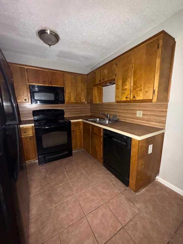 102 E Truman Ave #M - Photo 5 of 15