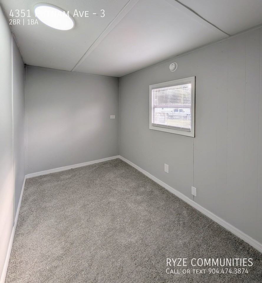 4351 Putnam Ave #3 - Photo 7 of 8